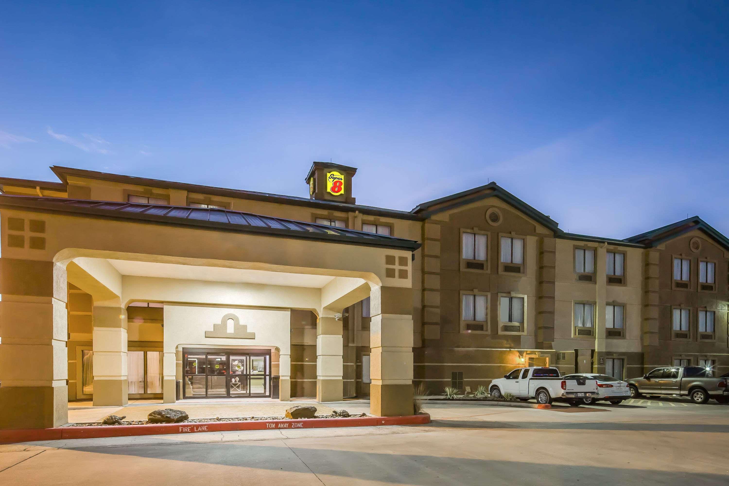 Super 8 By Wyndham Port Arthur/Nederland Area Екстер'єр фото